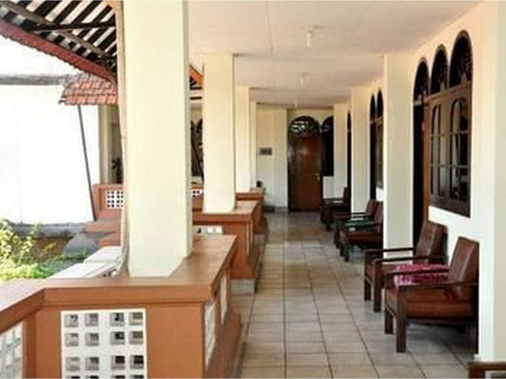 Oyo 3244 Grand Chandra Hotel Denpasar Zewnętrze zdjęcie